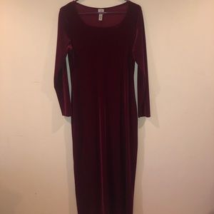 Long sleeve velvet holiday dress
